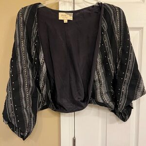 Elizabeth and James Boho chic shrug, size M/L beautiful detail Great condition